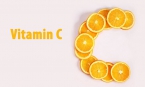 Ai nên sử dụng serum vitamin C trong quy trình chăm sóc da?